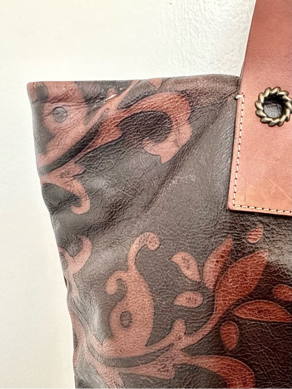 Falor le Borse Hand Tooled Leather Tote Bag in Brown - Picture 12 of 15